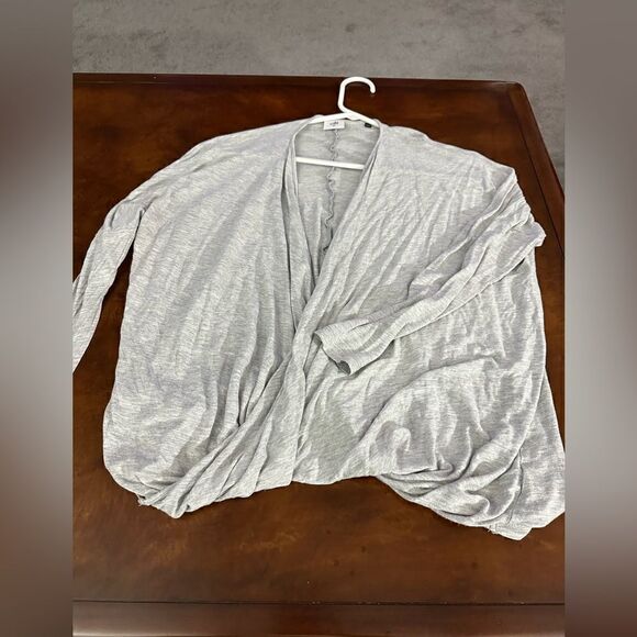 CAbi Taylor Gray Wrap Top Size XS - Picture 8 of 8